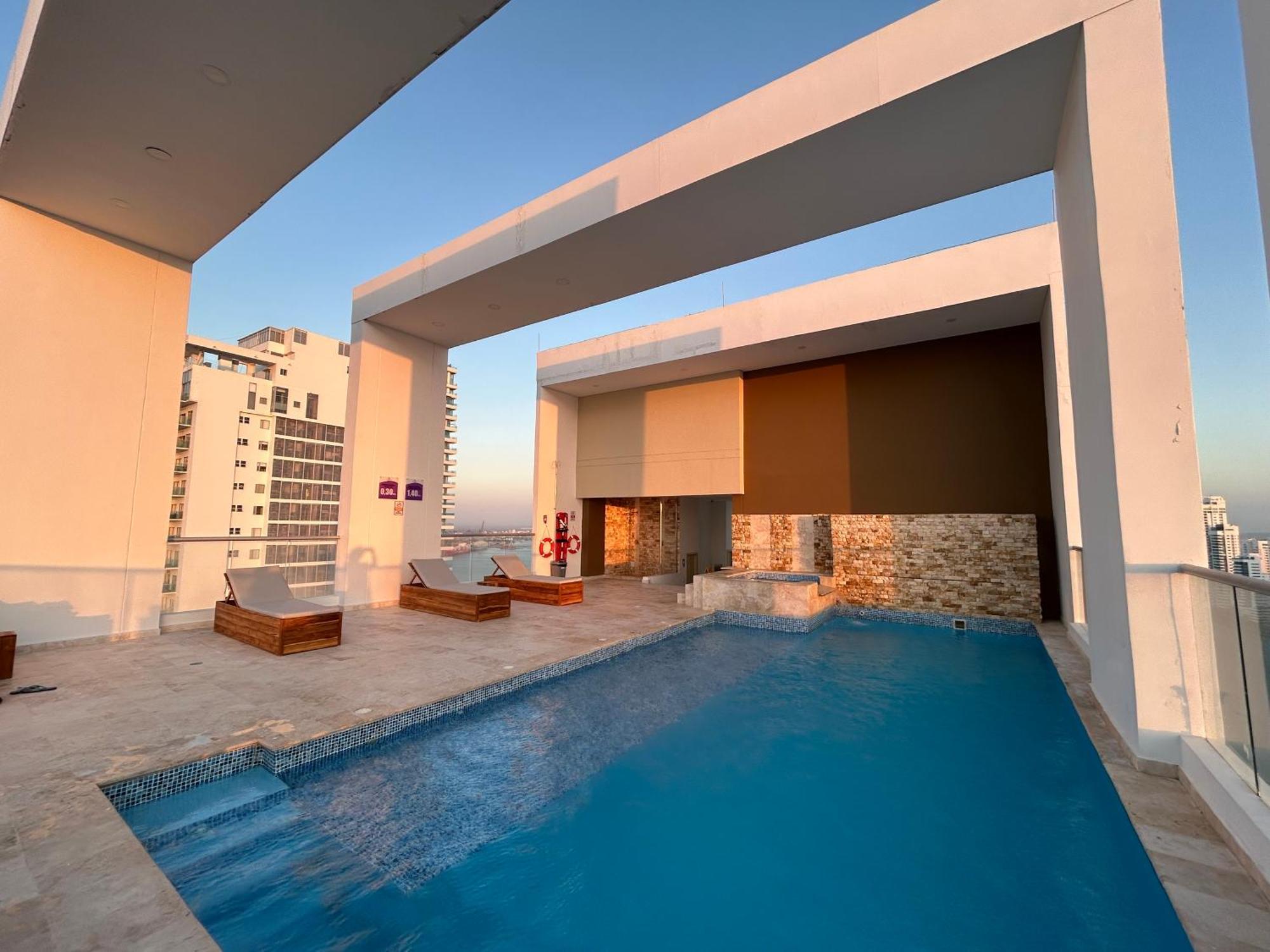 Apartahotel Magno Loft Bocagrande Diseño De Doble Altura Con Vista Al Mar Y La Bahía Cartagena