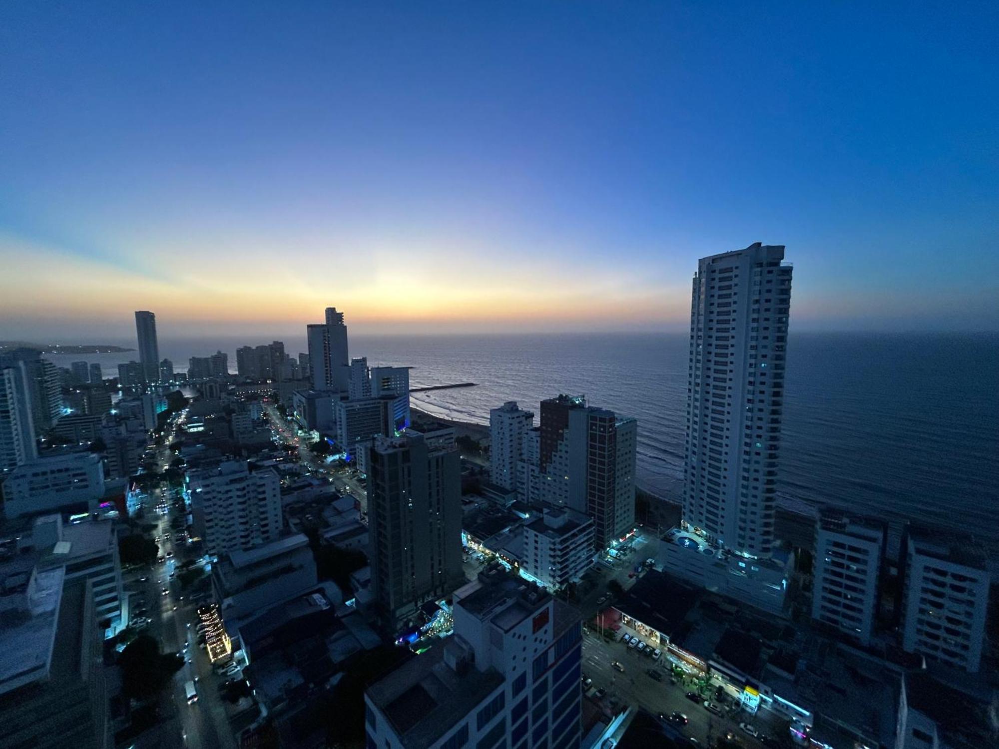 Aparthotel Magno Loft Bocagrande Diseno De Doble Altura Con Vista Al Mar Y La Bahia *